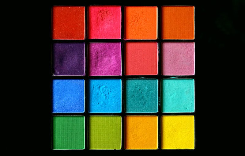Type of Grids: A Complete Guide for Designers 2 Color grids