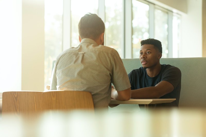 Hiring a Product Designer: The Interview Process from the Perspective of a Startup Founder 5 An interview session between a product design applicant and a recruiter