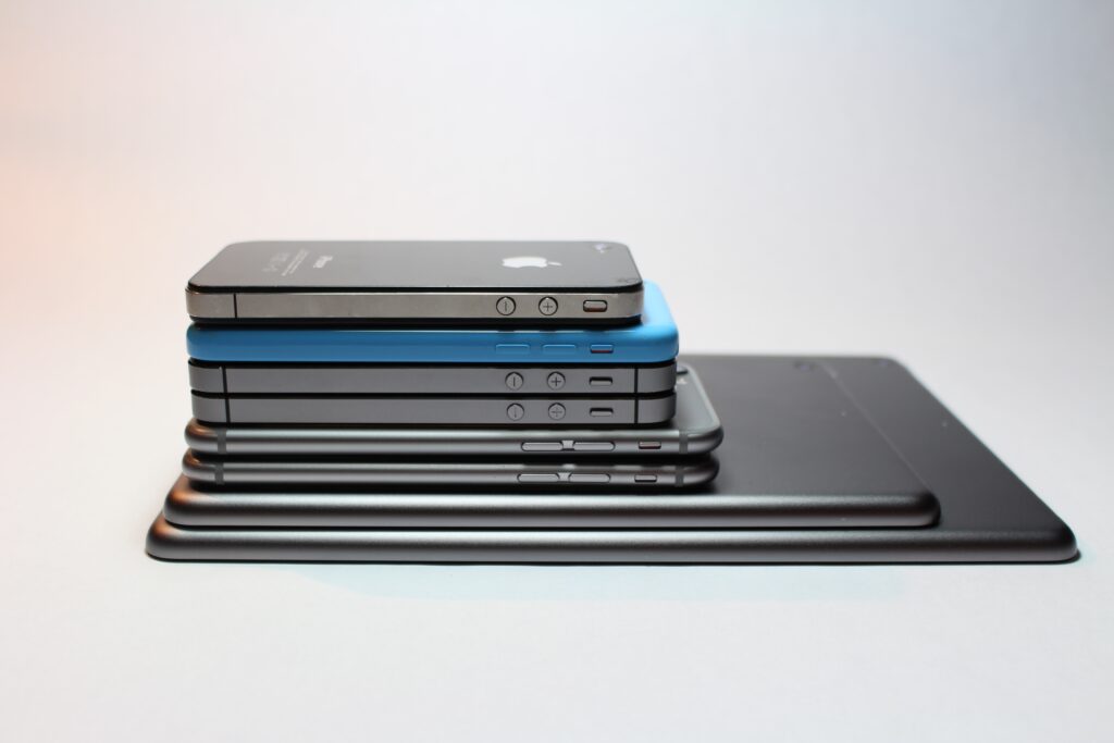 What are smartphones? 1 What are smartphones