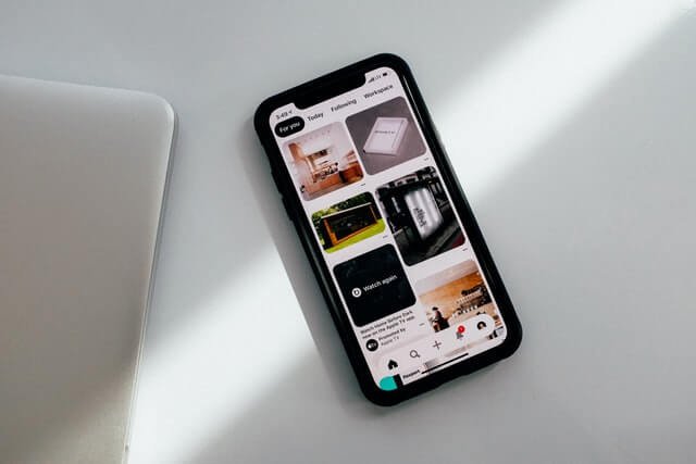 UI Designer Hiring Guide: How to Hire a Freelance UI Designer Online 1 This UI Designer hiring guide can help you hire a motivated and talented UI Designer