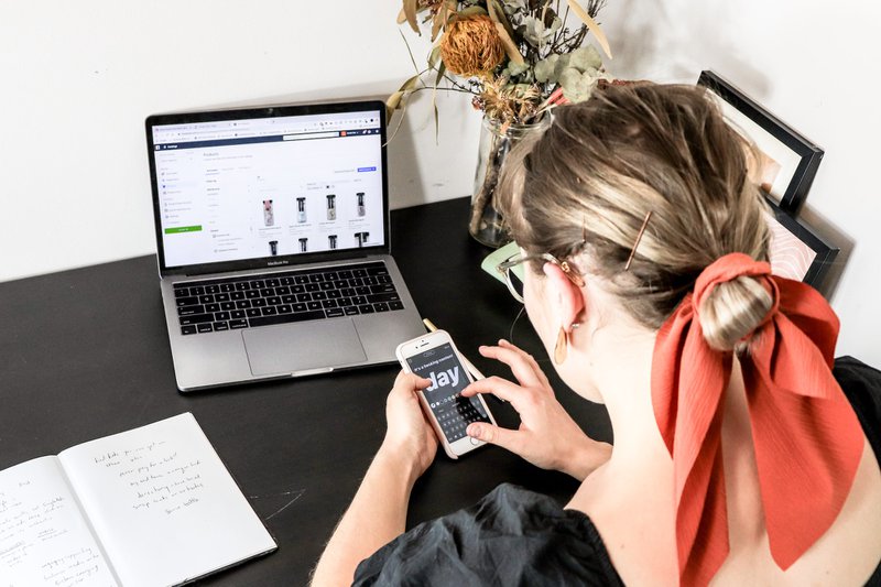 6 profitable graphic design niches for freelancers in 2023 12 e-commerce