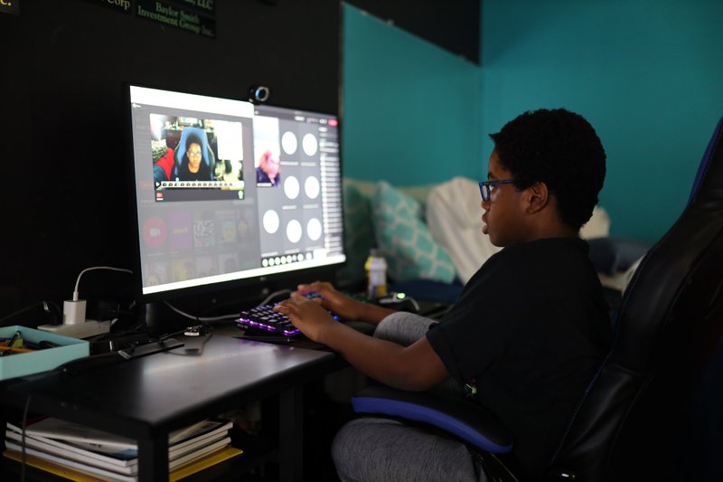 6 profitable graphic design niches for freelancers in 2023 6 video game designer