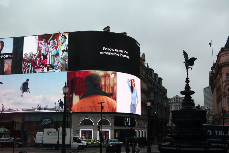 How to Get Graphic Design Clients Fast 11 advertising