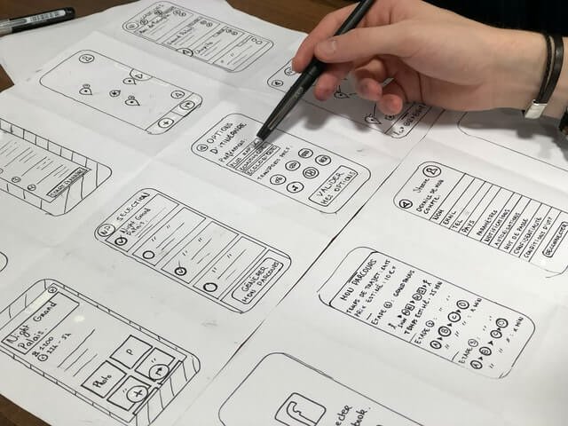 UX and UI Design: What's the Difference? 1 UX and UI design differs in practice but both are crucial for the success of your product.